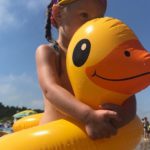 Idziemy z dzieckiem na plażę – o czym musimy pamiętać?